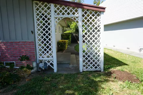 Exterior - 242 Bergwall Way, Vallejo, CA 94591 photo 8 of 11