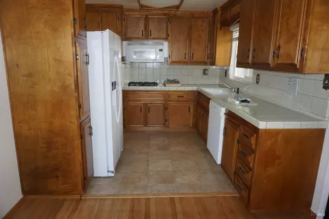 Kitchen - 242 Bergwall Way, Vallejo, CA 94591 photo 1 of 3