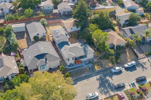 View/Area - 7 Fairview Ave, Vallejo, CA 94590 photo 6 of 12
