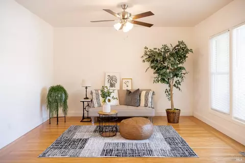 Living - 7 Fairview Ave, Vallejo, CA 94590 photo 2 of 6