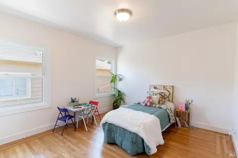 Bedroom - 7 Fairview Ave, Vallejo, CA 94590 photo 3 of 6