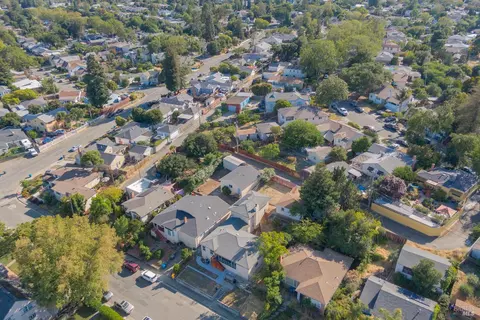 View/Area - 7 Fairview Ave, Vallejo, CA 94590 photo 3 of 12