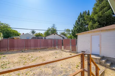 Exterior - 7 Fairview Ave, Vallejo, CA 94590 photo 6 of 11