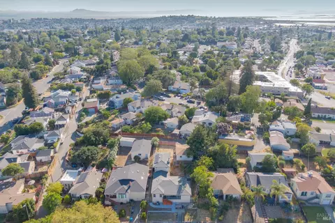 View/Area - 7 Fairview Ave, Vallejo, CA 94590 photo 2 of 12