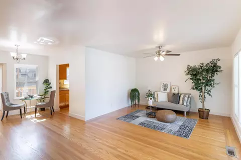 Living - 7 Fairview Ave, Vallejo, CA 94590 photo 3 of 6