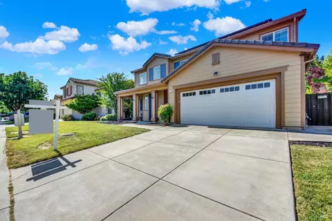 Exterior - 1345 Bello Dr, Dixon, CA 95620 photo 5 of 22