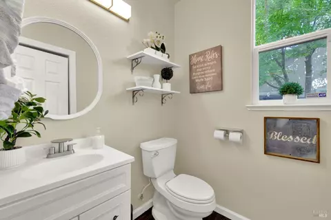 Bath - 1345 Bello Dr, Dixon, CA 95620 photo 1 of 7