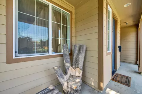 Exterior - 1345 Bello Dr, Dixon, CA 95620 photo 11 of 22
