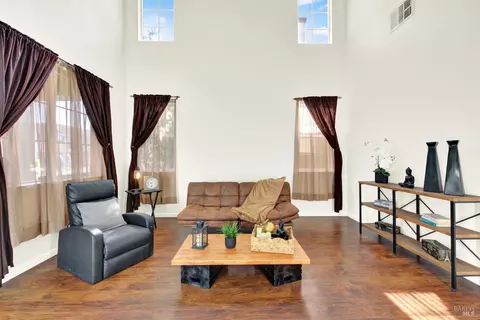 Living - 1345 Bello Dr, Dixon, CA 95620 photo 1 of 5