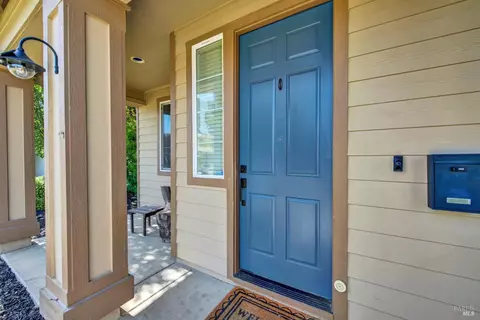 Exterior - 1345 Bello Dr, Dixon, CA 95620 photo 10 of 22
