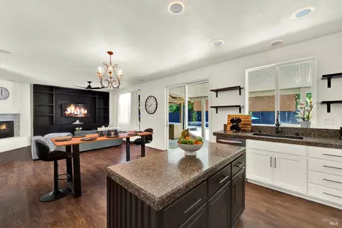 Kitchen - 1345 Bello Dr, Dixon, CA 95620 photo 3 of 10