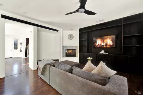 Living - 1345 Bello Dr, Dixon, CA 95620 photo 5 of 5