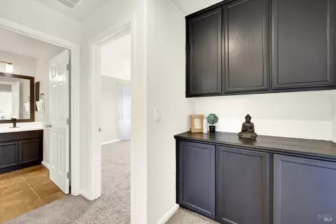 Entry Way - 1345 Bello Dr, Dixon, CA 95620 photo 2 of 4