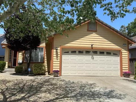 355 Sugar Maple Ln, Windsor, CA 95492 photo 2