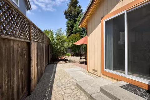 355 Sugar Maple Ln, Windsor, CA 95492 photo 14