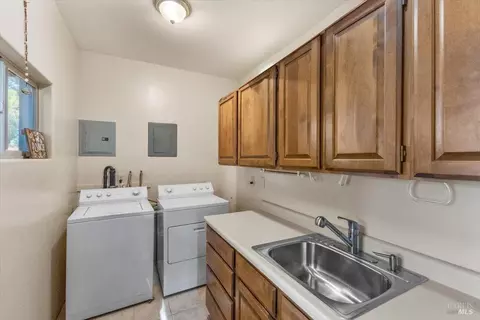 20320 Hollands Ln, Willits, CA 95490 photo 25
