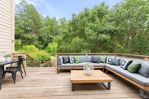 Exterior - 17010 Burl Ln, Occidental, CA 95465 photo 7 of 33
