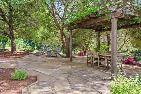 Exterior - 17010 Burl Ln, Occidental, CA 95465 photo 2 of 33