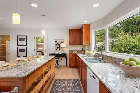Kitchen - 17010 Burl Ln, Occidental, CA 95465 photo 4 of 5