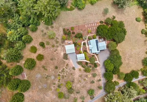 View/Area - 17010 Burl Ln, Occidental, CA 95465 photo 3 of 4