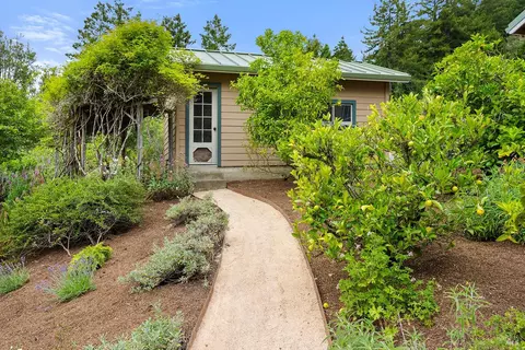 Exterior - 17010 Burl Ln, Occidental, CA 95465 photo 20 of 33