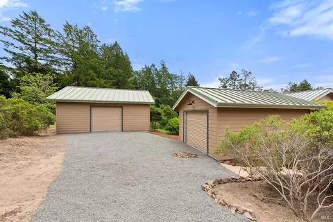 Exterior - 17010 Burl Ln, Occidental, CA 95465 photo 19 of 33