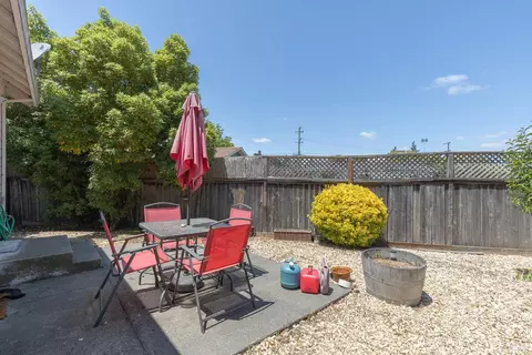 Exterior - 12 Bay Tree Ct, Cotati, CA 94931 photo 2 of 3