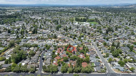 View/Area - 12 Bay Tree Ct, Cotati, CA 94931 photo 2 of 4