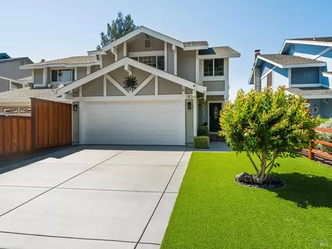 852 Hudis St, Rohnert Park, CA 94928