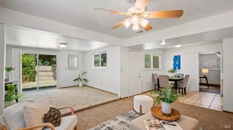 Living - 1754 Utah St, Fairfield, CA 94533 photo 4 of 5