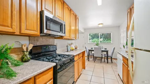 Kitchen - 1754 Utah St, Fairfield, CA 94533 photo 1 of 3
