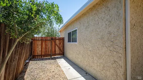 Exterior - 1754 Utah St, Fairfield, CA 94533 photo 8 of 8