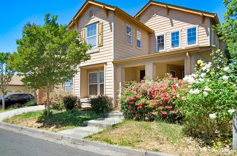 1577 Jainine St, Santa Rosa, CA 95403