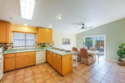 100 Poe Ct, Napa, CA 94558 photo 10