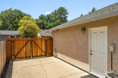 100 Poe Ct, Napa, CA 94558 photo 34