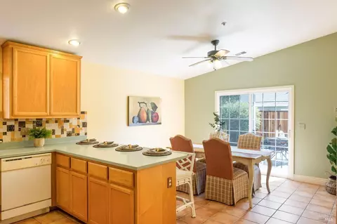 100 Poe Ct, Napa, CA 94558 photo 11