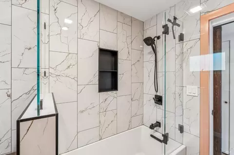 Bath - 231 Cazneau Ave, Sausalito, CA 94965 photo 2 of 2