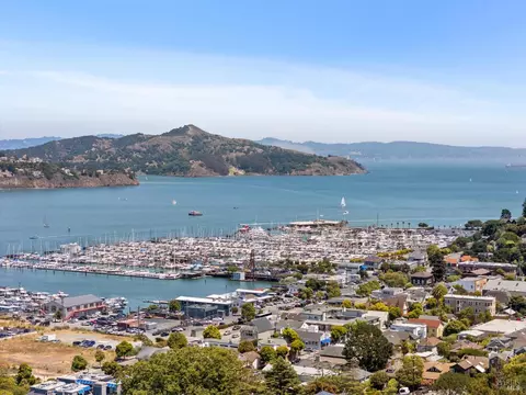 View/Area - 231 Cazneau Ave, Sausalito, CA 94965 photo 3 of 7