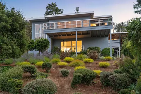 Exterior - 231 Cazneau Ave, Sausalito, CA 94965 photo 6 of 7
