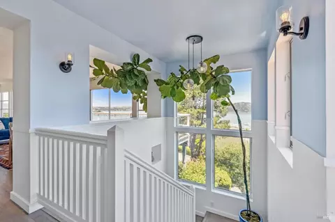 Entry Way - 231 Cazneau Ave, Sausalito, CA 94965 photo 2 of 2