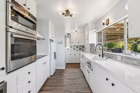 Kitchen - 231 Cazneau Ave, Sausalito, CA 94965 photo 2 of 5