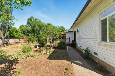 17577 Johnson Ave, Sonoma, CA 95476 photo 34
