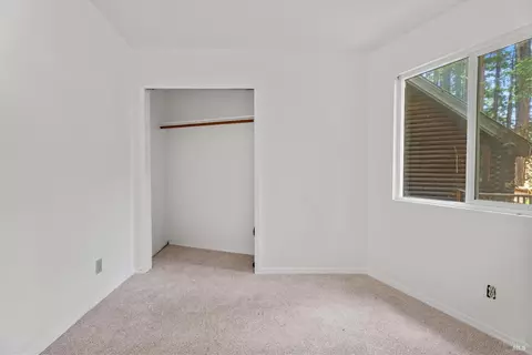 Bedroom - 25273 Bluejay Ln, Willits, CA 95490 photo 2 of 4