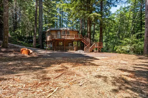 Exterior - 25273 Bluejay Ln, Willits, CA 95490 photo 3 of 8