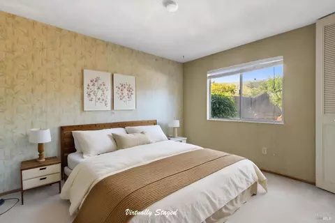 Bedroom - 1721 Sarkesian Dr, Petaluma, CA 94954 photo 2 of 2