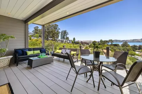 Exterior - 101 Lincoln Dr, Sausalito, CA 94965 photo 3 of 15