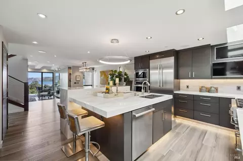 Kitchen - 101 Lincoln Dr, Sausalito, CA 94965 photo 9 of 13