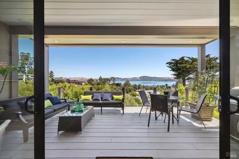 Exterior - 101 Lincoln Dr, Sausalito, CA 94965 photo 2 of 15