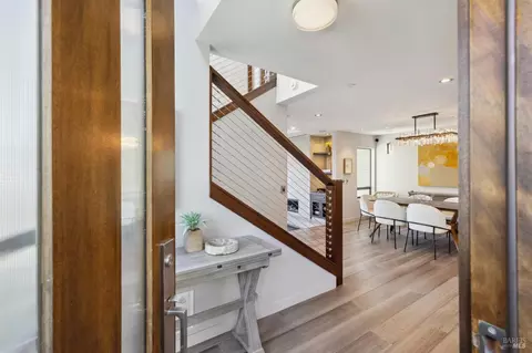 Entry Way - 101 Lincoln Dr, Sausalito, CA 94965 photo 1 of 5