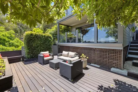 Exterior - 101 Lincoln Dr, Sausalito, CA 94965 photo 12 of 15